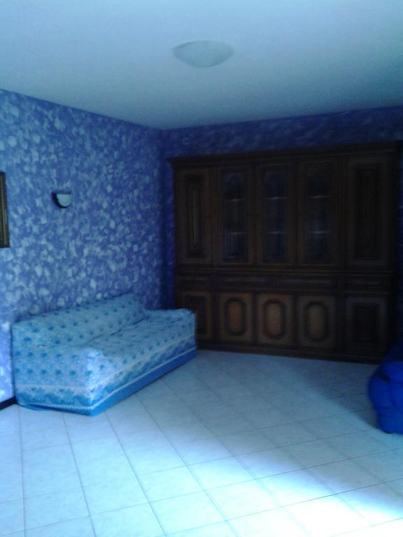 Villetta Rossini Appartamento Da Condividere Con Me Luciano Servizio Ospiti Taxi Driver Navetta No Wifi 2 Camera Da Letto Per 5 Persone Valbrembo المظهر الخارجي الصورة