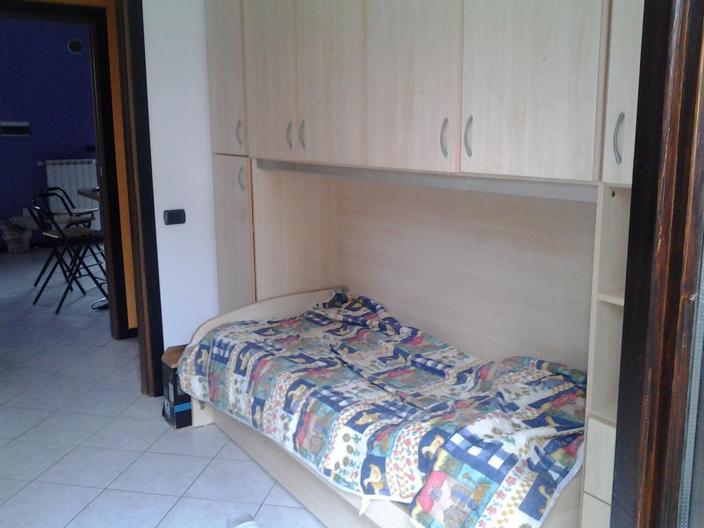 Villetta Rossini Appartamento Da Condividere Con Me Luciano Servizio Ospiti Taxi Driver Navetta No Wifi 2 Camera Da Letto Per 5 Persone Valbrembo المظهر الخارجي الصورة